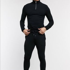 Muscle fit track outfit